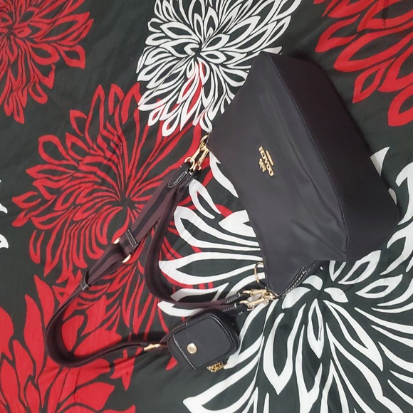 Coach Handbags - Coach Ellis Black Nylon & Leather Shoulder Crossbody Bag